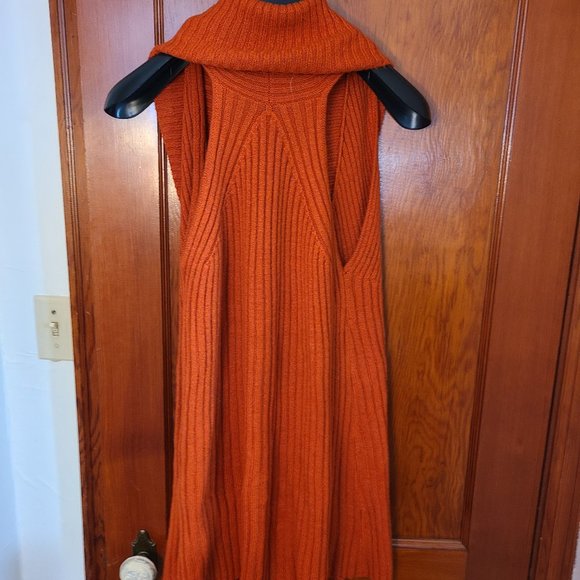 Not your average sweater vest *Accepting ALL reasonable offers!* - Picture 5 of 9